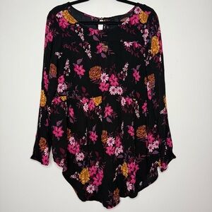 TORRID Boho Black Floral Flowy Tunic Top Blouse